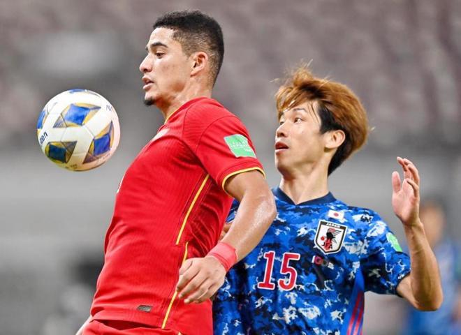 葡萄牙队轻取英格兰队，奥恰洛夫统治全场