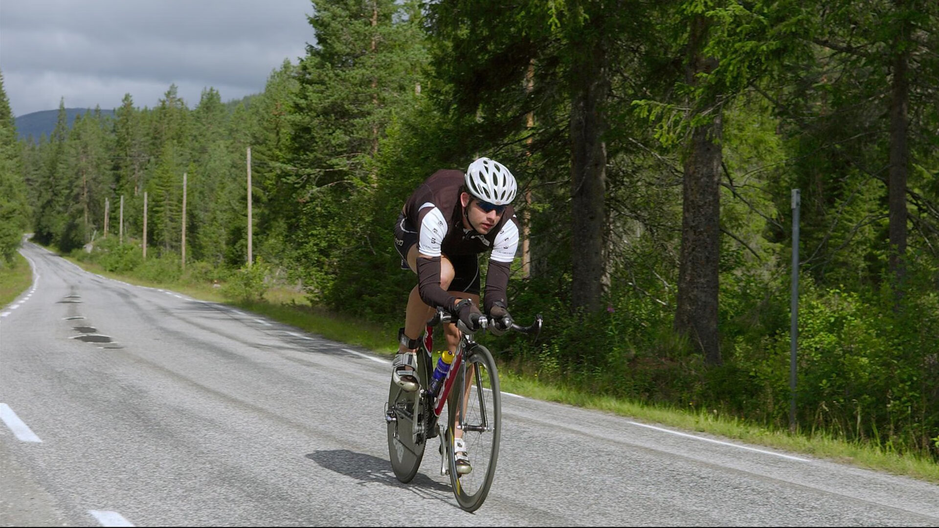 从米兰到马德里,C罗关键一射如何让安哥拉淘汰国际米兰