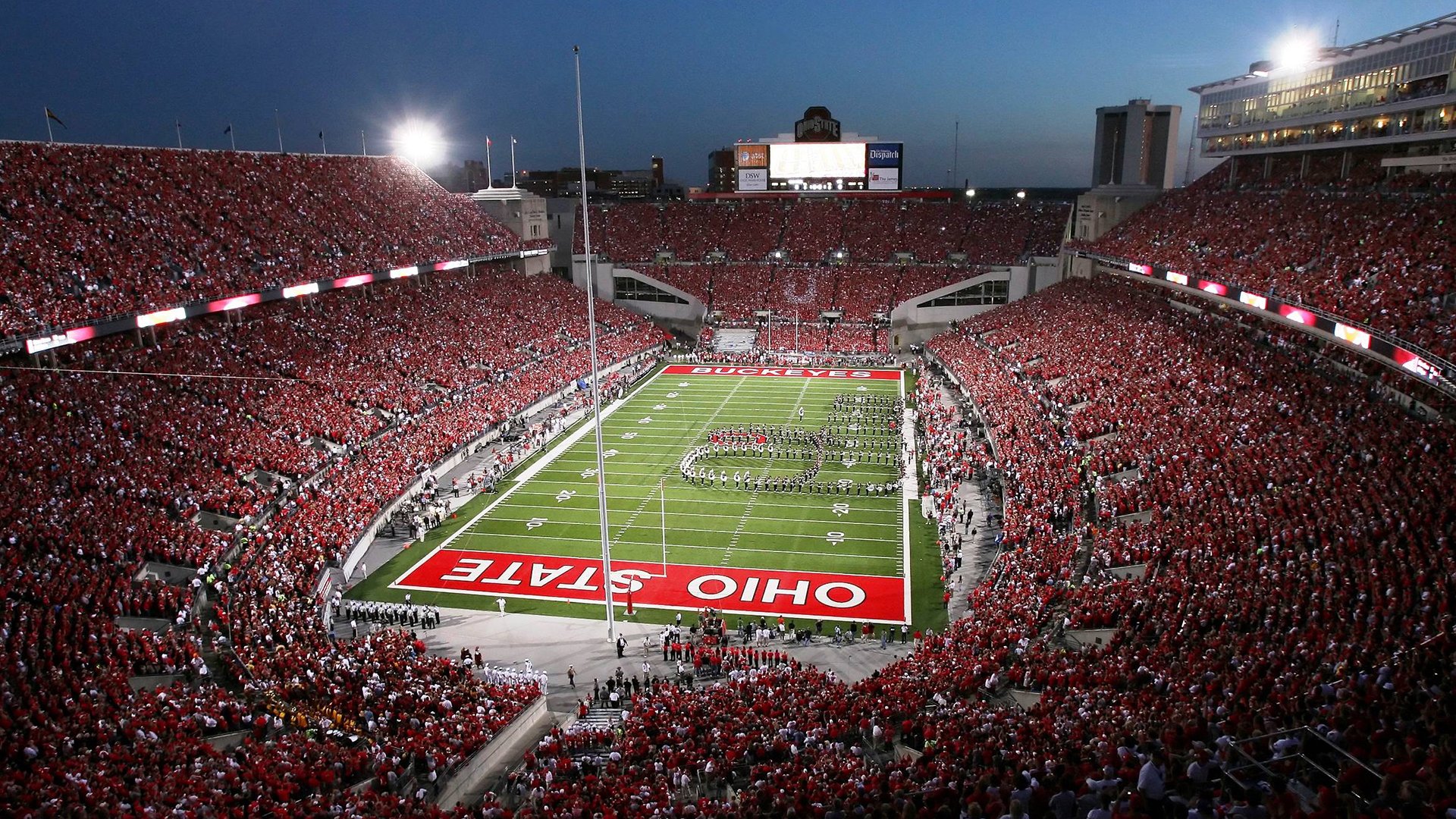 红色烈焰破晓时，当跃马刺穿牛阵，阿隆索在时光之上镌刻永恒