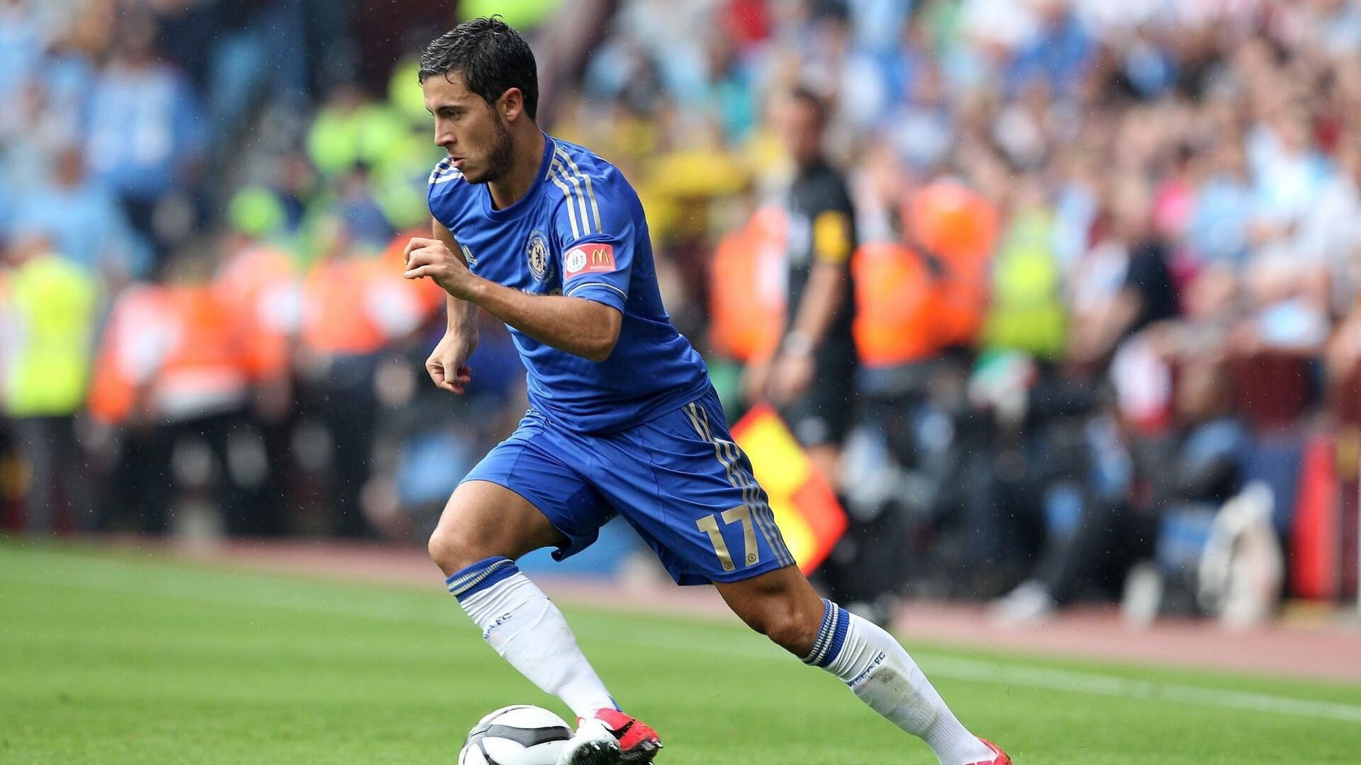 绿茵场上的险胜与乒乓台边的烈焰，德国足球与梁靖崑的双重奏